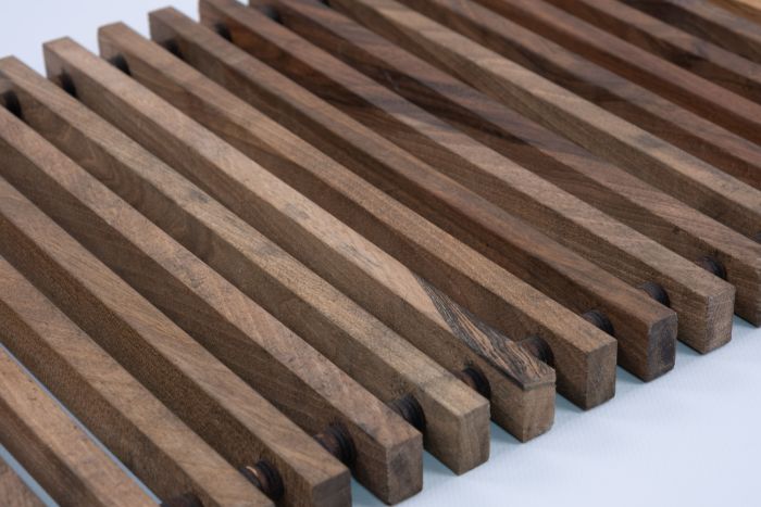 Решітка дерев'яна для конвектора Teplowatt Горіх 2500х200 з висотою 16 мм